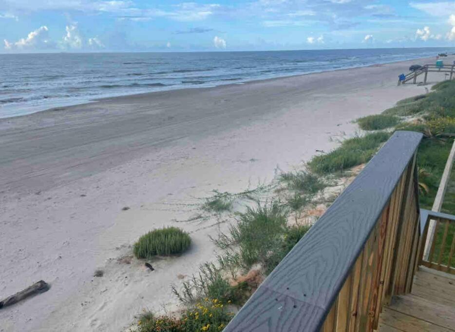 Surfside Beachfront Luxe Bagian luar foto
